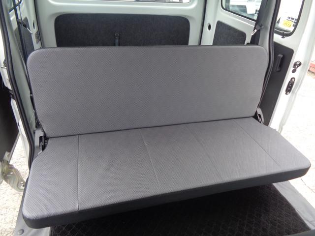 ハイゼットカーゴ スペシャル　ハイルーフ・タイミングチェーン式エンジン・パートタイム４ＷＤ・４ＡＴ・ＡＢＳ・アイドリングストップ・Ｗエアバッグ・パワーウィンドウ・取扱説明書・保証書・スペアキー有・事業用登録可（22枚目）