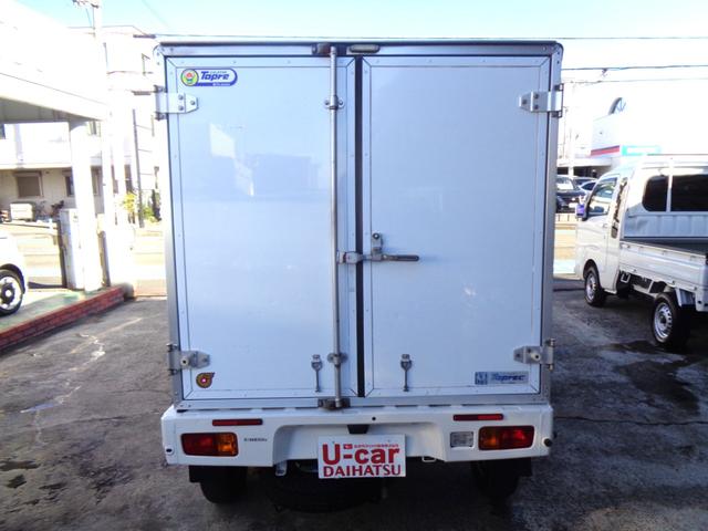 ハイゼットトラック 低温冷蔵冷凍車 東プレ製 -22℃設定・タイミングチェーン式エンジン・4AT・パートタイム4WD・ハイルーフ・ABS・Wエアバッグ・キーレス・パワーウィンドウ・樹脂製スノコ・事業用登録可(5枚目)