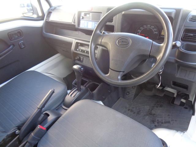 ハイゼットトラック 低温冷蔵冷凍車 東プレ製 -22℃設定・タイミングチェーン式エンジン・4AT・パートタイム4WD・ハイルーフ・ABS・Wエアバッグ・キーレス・パワーウィンドウ・樹脂製スノコ・事業用登録可(13枚目)