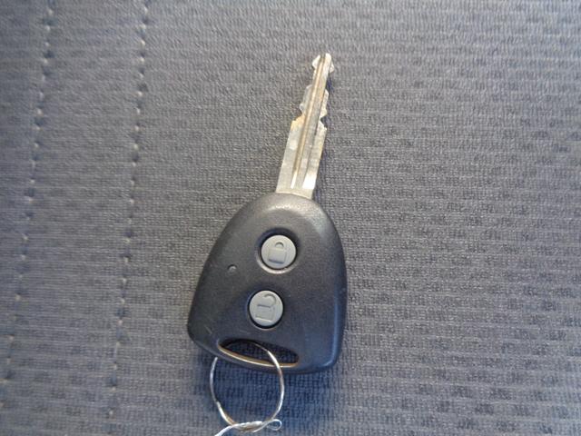 ハイゼットトラック 低温冷蔵冷凍車 東プレ製 -22℃設定・タイミングチェーン式エンジン・4AT・パートタイム4WD・ハイルーフ・ABS・Wエアバッグ・キーレス・パワーウィンドウ・樹脂製スノコ・事業用登録可(17枚目)