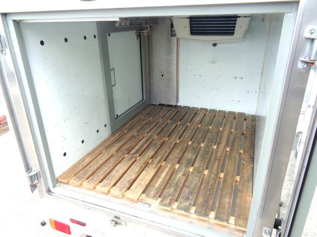キャリイトラック 低温冷凍車・サーモキング-20℃設定・パートタイム4WD・タイミングチェーン式エンジン・キーレス・集中ドアロック・パワーウィンドウ・ETC・取扱説明書・保証書・スペアキー有・事業用登録可(31枚目)