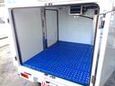 デンソー製冷凍車・-7℃設定・冷蔵冷凍車・片側スライドドア・ハイルーフ・5MT・タイミングチェーン式エンジン・ABS・パワステ・Wエアバッグ・エアコン・事業用登録可(28枚目)
