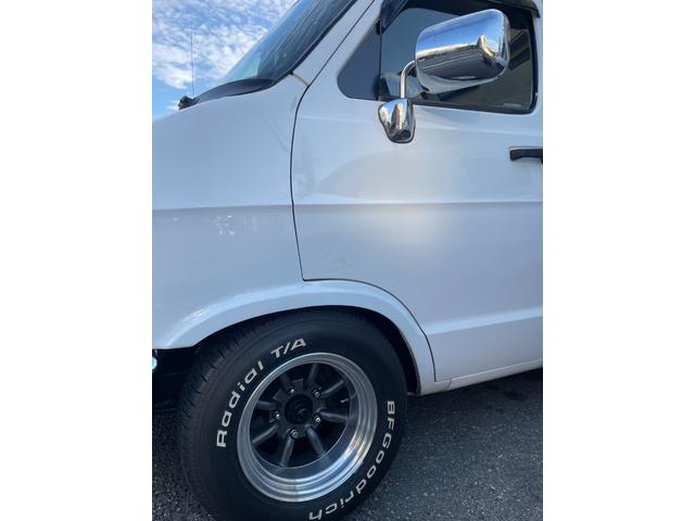 ダッジ・バン （27枚目）