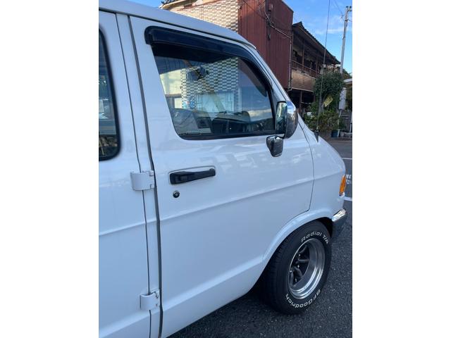 ダッジ・バン （50枚目）