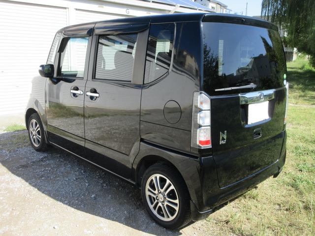 Ｎ－ＢＯＸ Ｇ　ＳＳパッケージ　検査８年１０月　純正ナビ・テレビ（フルセグ）・バックモニター　フル装備　スマートキー　純正アルミ　ＡＢＳ　両側パワースライドドア（9枚目）