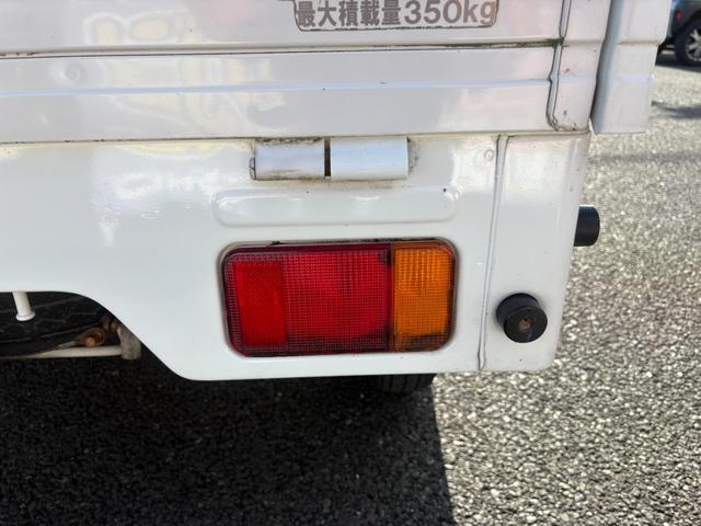 キャリイトラック 4WD 5速ミッション エアコン パワステ ヘッドライトレベライザー ゲートプロテクター(17枚目)