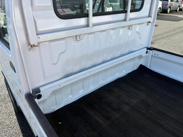 キャリイトラック 4WD 5速ミッション エアコン パワステ ヘッドライトレベライザー ゲートプロテクター(29枚目)