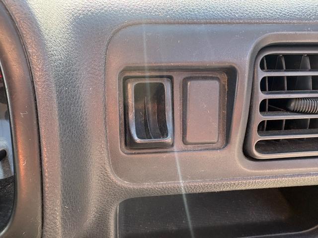 キャリイトラック 4WD 5速ミッション エアコン パワステ ヘッドライトレベライザー ゲートプロテクター(38枚目)