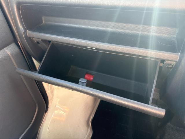 キャリイトラック 4WD 5速ミッション エアコン パワステ ヘッドライトレベライザー ゲートプロテクター(50枚目)