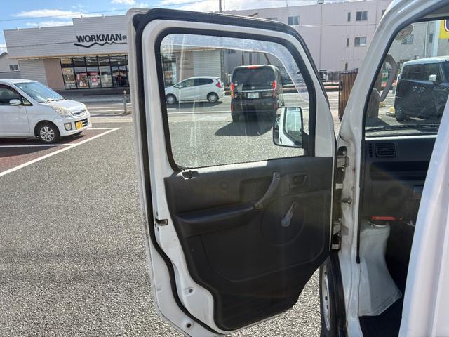 キャリイトラック 4WD 5速ミッション エアコン パワステ ヘッドライトレベライザー ゲートプロテクター(55枚目)