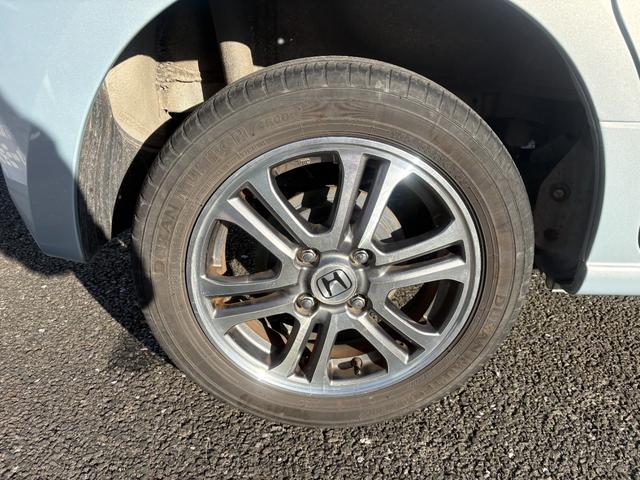 Ｎ－ＢＯＸ Ｇ・Ｌパッケージ　４ＷＤ　後席両側パワースライドドア　オートエアコン　電動格納ミラー　プッシュスタート　スマートキー　１４インチ純正アルミホイール　アイドリングストップ　ステアリングリモコン　ＣＤ再生（12枚目）