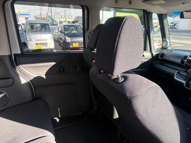 Ｎ－ＢＯＸ Ｇ・Ｌパッケージ　４ＷＤ　後席両側パワースライドドア　オートエアコン　電動格納ミラー　プッシュスタート　スマートキー　１４インチ純正アルミホイール　アイドリングストップ　ステアリングリモコン　ＣＤ再生（21枚目）