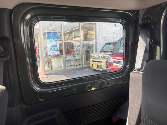 ジムニー ＸＬ　ワンオーナー　４ＷＤ　ターボ　ＡＴ　ナビ　フルセグＴＶ　ＥＴＣ２．０　衝突被害軽減システム　オートエアコン　電動格納ミラー　オートライト　スマートキー　運転席／助手席シートヒーター　Ｂｌｕｅｔｏｏｔｈ（58枚目）