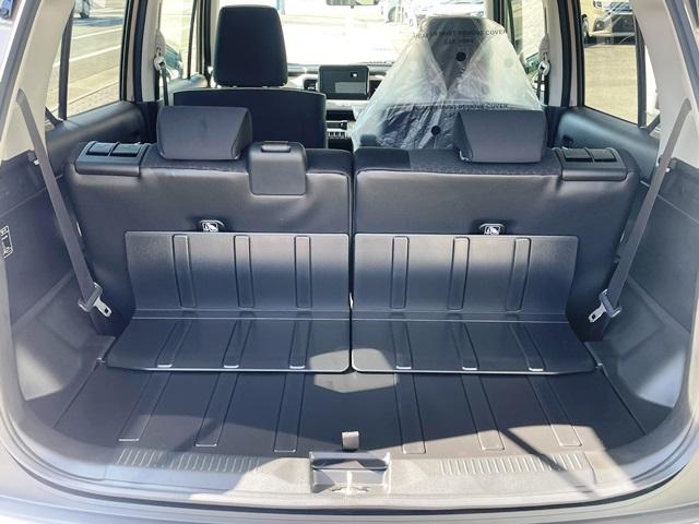 クロスビー 　スズキセーフティサポート　全方位カメラパッケージ　運転席助手席シートヒーター　ＬＥＤヘッドランプ　フロントプレミアムＵＶ／ＩＲカットガラス　全席撥水加工シート（15枚目）