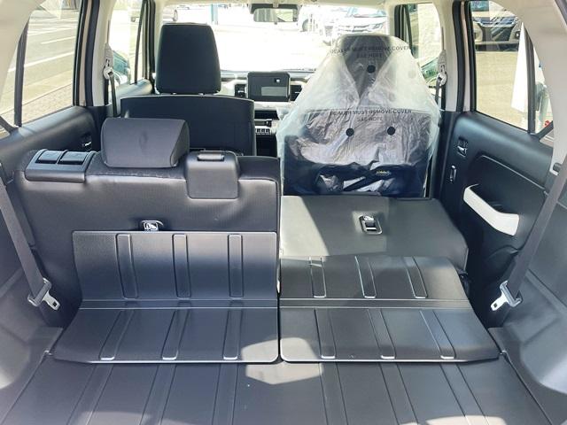クロスビー 　スズキセーフティサポート　全方位カメラパッケージ　運転席助手席シートヒーター　ＬＥＤヘッドランプ　フロントプレミアムＵＶ／ＩＲカットガラス　全席撥水加工シート（16枚目）