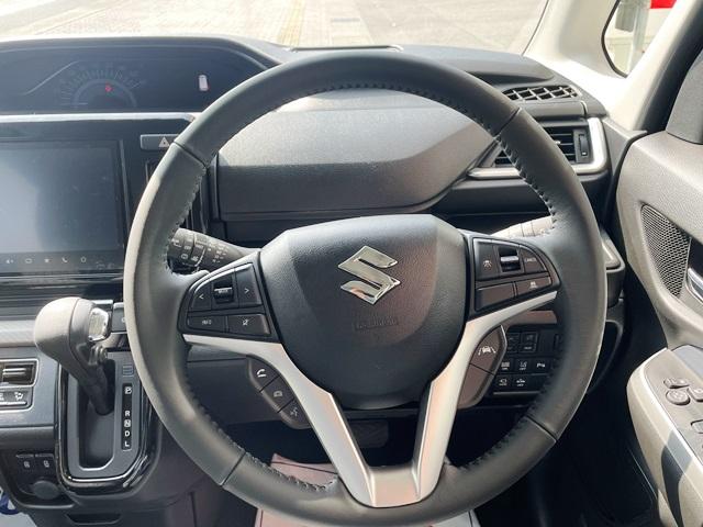 ソリオ ハイブリッドＭＺ　スズキコネクト通信対応９インチ全方位モニター付きナビ　両側パワースライドドア　電動パーキング　スズキセーフティサポート（9枚目）