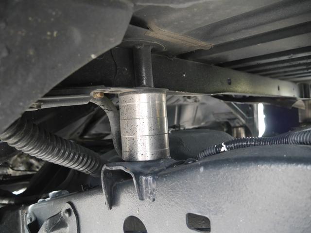 アクセスキャブ リミテッド 4WD 4インチリフトUP マフラー 17インチホイール サイドステップ オーバーフェンダー トノカバー ヒッチメンバー 社外ヘッドライト ナビ TV Bカメラ ドラレコ ETC キーレス ウーハー(18枚目)