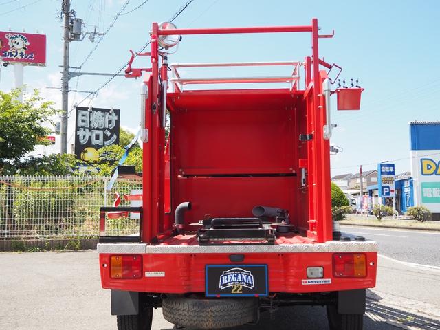 　消防車　トーハツ製　４ＷＤ　４人乗り　５速ミッション　投光器　収納ＢＯＸ　サクラエンブレム(3枚目)