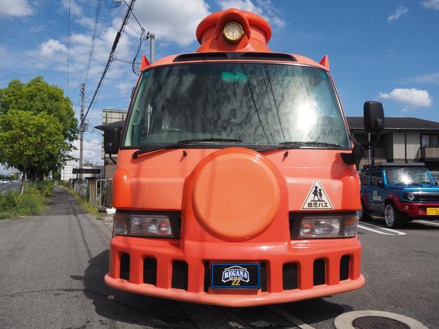 リエッセII 幼児専用車　機関車仕様　移動販売車　キャンピング仕様　８ＮＯ登録可能　準中型免許変更可能　リア階段ドア付き　ＮＯＸ・ＰＭ適合　乗車定員２＋４０／１．５人　長さ　６９６　幅　２１６　高さ　２８２　バックカメラ（2枚目）