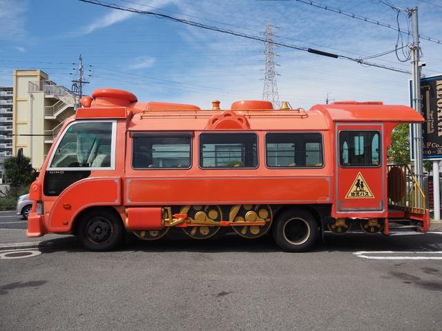 リエッセII 幼児専用車　機関車仕様　移動販売車　キャンピング仕様　８ＮＯ登録可能　準中型免許変更可能　リア階段ドア付き　ＮＯＸ・ＰＭ適合　乗車定員２＋４０／１．５人　長さ　６９６　幅　２１６　高さ　２８２　バックカメラ（5枚目）