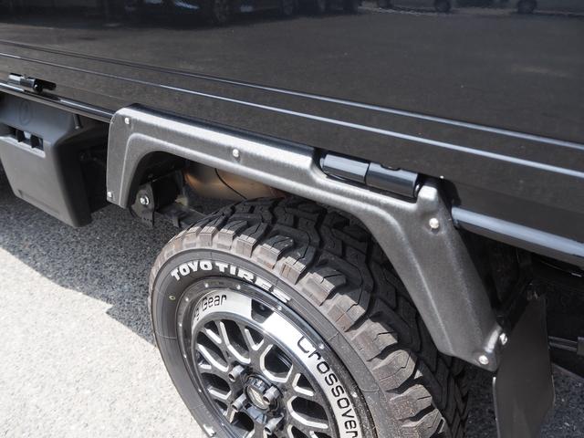 スーパーキャリイ Ｘ　リミテッド　２ＷＤ　ＬＥＤヘッドライト　フォグ　リフトアップ　ＬＥＤテール　ＷＯＲＫ１５ＡＷ　キーレス　オーバーフェンダー　ベッドライナー　３Ｄマット　シートカバー　ミラー型　前後ドラレコ・Ｂカメラ（8枚目）