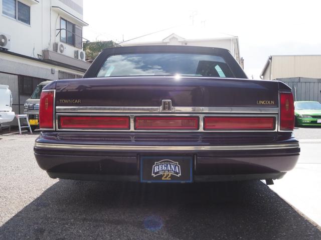 LINCOLN LINCOLN TOWNCAR SIGNATURE