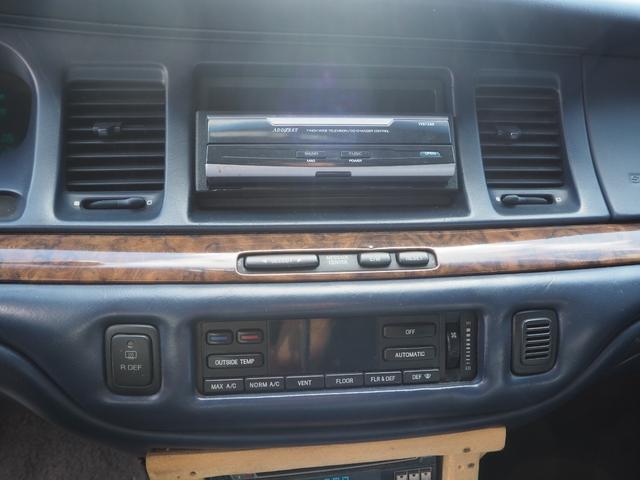 LINCOLN LINCOLN TOWNCAR SIGNATURE