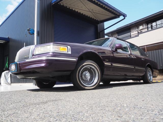 LINCOLN LINCOLN TOWNCAR SIGNATURE