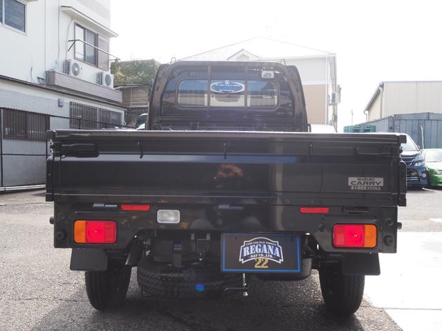 キャリイトラック ＫＸ　２ＷＤ　４速ＡＴ　届出済未使用車　ＬＥＤヘッドライト　フォグランプ　純正ＣＤオーディオ　ＥＴＣ　キーレス　ＬＥＤ荷台作業灯　３Ｄマット　シートカバー　マックスベットライナー　鳥居ブラックアルミ縞板（3枚目）