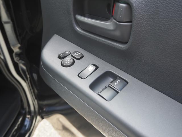 キャリイトラック ＫＸ　２ＷＤ　４速ＡＴ　届出済未使用車　ＬＥＤヘッドライト　フォグランプ　純正ＣＤオーディオ　ＥＴＣ　キーレス　ＬＥＤ荷台作業灯　３Ｄマット　シートカバー　マックスベットライナー　鳥居ブラックアルミ縞板（30枚目）