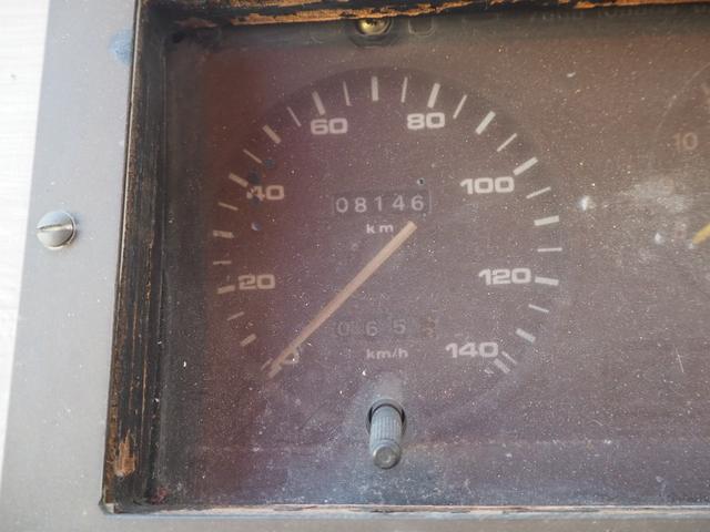 イギリスその他 　フレデリーニューアーク　国内希少車　キッチンカー仕様　荷台　長さ１９６　幅　１６０　高さ　１５０　４速ミッション　外部電源　サイド扉　シンク　サイドオーニング　換気扇　小型電気温水器　床縞板　スポット（11枚目）