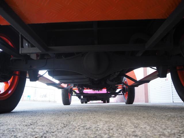 イギリスその他 　フレデリーニューアーク　国内希少車　キッチンカー仕様　荷台　長さ１９６　幅　１６０　高さ　１５０　４速ミッション　外部電源　サイド扉　シンク　サイドオーニング　換気扇　小型電気温水器　床縞板　スポット（18枚目）