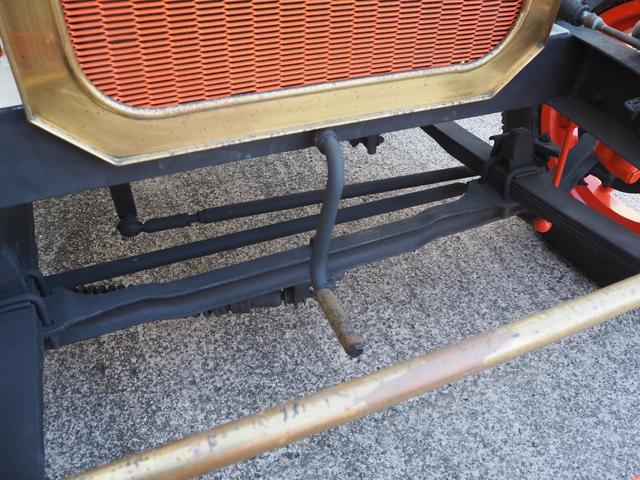 イギリスその他 　フレデリーニューアーク　国内希少車　キッチンカー仕様　荷台　長さ１９６　幅　１６０　高さ　１５０　４速ミッション　外部電源　サイド扉　シンク　サイドオーニング　換気扇　小型電気温水器　床縞板　スポット（24枚目）