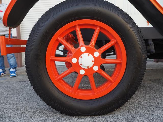 イギリスその他 　フレデリーニューアーク　国内希少車　キッチンカー仕様　荷台　長さ１９６　幅　１６０　高さ　１５０　４速ミッション　外部電源　サイド扉　シンク　サイドオーニング　換気扇　小型電気温水器　床縞板　スポット（28枚目）