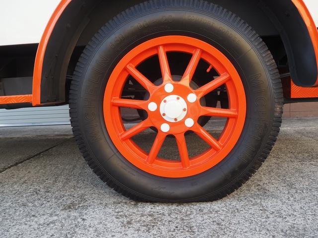 イギリスその他 　フレデリーニューアーク　国内希少車　キッチンカー仕様　荷台　長さ１９６　幅　１６０　高さ　１５０　４速ミッション　外部電源　サイド扉　シンク　サイドオーニング　換気扇　小型電気温水器　床縞板　スポット（30枚目）