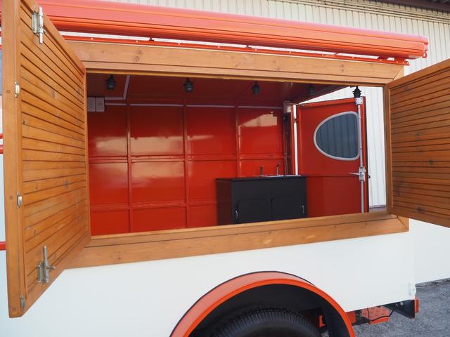 イギリスその他 　フレデリーニューアーク　国内希少車　キッチンカー仕様　荷台　長さ１９６　幅　１６０　高さ　１５０　４速ミッション　外部電源　サイド扉　シンク　サイドオーニング　換気扇　小型電気温水器　床縞板　スポット（37枚目）