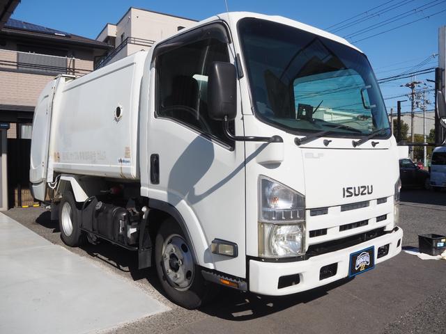 エルフトラック 　巻き込み式パッカー車　塵芥車　最大積載量２０００ｋｇ　新明和ＧＲ０５２－１４３３　容積５．１　汚水９０Ｌタンク　バックカメラ　スムーサーＥＸシフト　準中型免許ＯＫ（6枚目）