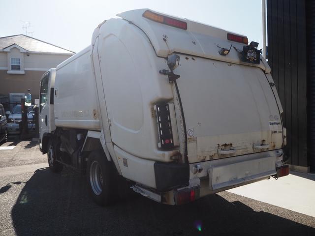 エルフトラック 　巻き込み式パッカー車　塵芥車　最大積載量２０００ｋｇ　新明和ＧＲ０５２－１４３３　容積５．１　汚水９０Ｌタンク　バックカメラ　スムーサーＥＸシフト　準中型免許ＯＫ（7枚目）