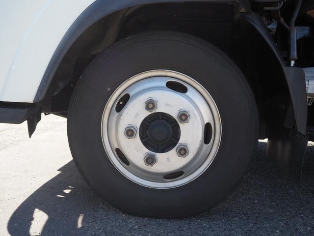 エルフトラック 　巻き込み式パッカー車　塵芥車　最大積載量２０００ｋｇ　新明和ＧＲ０５２－１４３３　容積５．１　汚水９０Ｌタンク　バックカメラ　スムーサーＥＸシフト　準中型免許ＯＫ（23枚目）