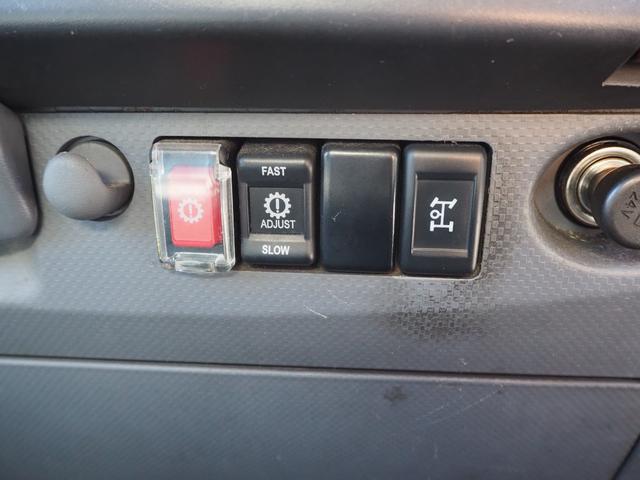 エルフトラック 　巻き込み式パッカー車　塵芥車　最大積載量２０００ｋｇ　新明和ＧＲ０５２－１４３３　容積５．１　汚水９０Ｌタンク　バックカメラ　スムーサーＥＸシフト　準中型免許ＯＫ（36枚目）