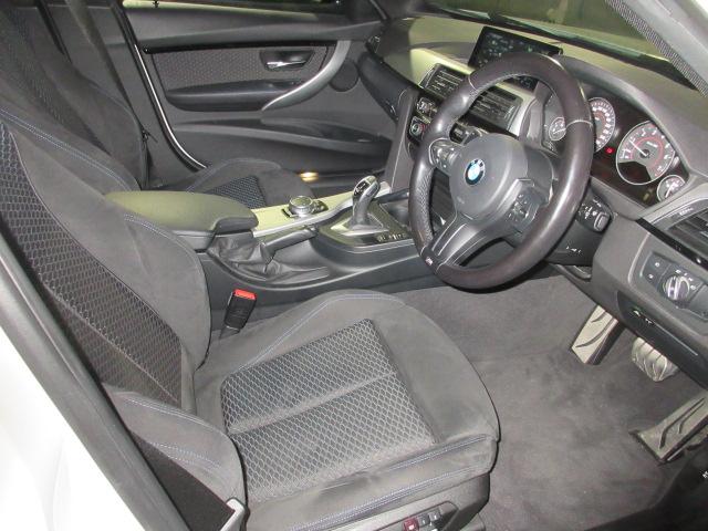 ３シリーズ ３２０ｉツーリング　Ｍスポーツ　ファストトラックパッケージ　１９インチアルミ　アダプティブＭサスペンション　Ｍスポーツブレーキ（15枚目）