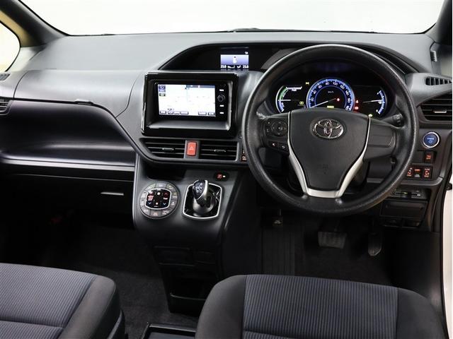 ノア ハイブリッドＸ　ディライトプラス　フルセグ　メモリーナビ　ＤＶＤ再生　バックカメラ　衝突被害軽減システム　ＥＴＣ　両側電動スライド　ＬＥＤヘッドランプ　乗車定員７人　３列シート（5枚目）