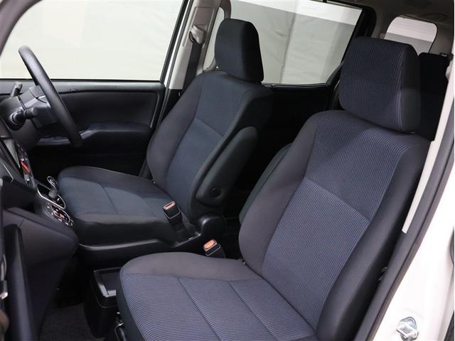 ノア ハイブリッドＸ　ディライトプラス　フルセグ　メモリーナビ　ＤＶＤ再生　バックカメラ　衝突被害軽減システム　ＥＴＣ　両側電動スライド　ＬＥＤヘッドランプ　乗車定員７人　３列シート（16枚目）