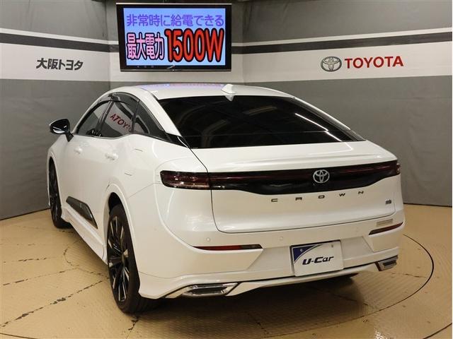 クラウンクロスオーバー ＲＳアドバンスド　革シート　４ＷＤ　フルセグ　メモリーナビ　バックカメラ　衝突被害軽減システム　ＥＴＣ　ドラレコ　ＬＥＤヘッドランプ　フルエアロ　車線逸脱装置　オートマチックハイビーム（4枚目）
