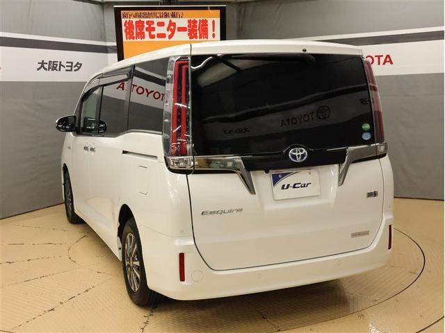 エスクァイア ハイブリッドＧｉプレミアムパッケジブラックテーラード　フルセグ　メモリーナビ　ＤＶＤ再生　後席モニター　バックカメラ　衝突被害軽減システム　ＥＴＣ　両側電動スライド　ＬＥＤヘッドランプ　乗車定員７人　３列シート　シートヒーター　ステアリングヒーター（4枚目）