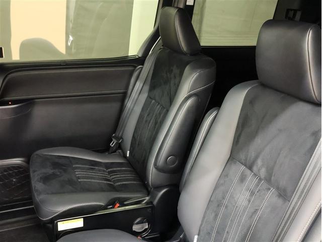 エスクァイア ハイブリッドＧｉプレミアムパッケジブラックテーラード　フルセグ　メモリーナビ　ＤＶＤ再生　後席モニター　バックカメラ　衝突被害軽減システム　ＥＴＣ　両側電動スライド　ＬＥＤヘッドランプ　乗車定員７人　３列シート　シートヒーター　ステアリングヒーター（16枚目）