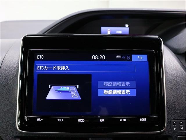 エスクァイア Ｇｉ　プレミアムパッケージ　ブラックテーラード　フルセグ　メモリーナビ　ＤＶＤ再生　バックカメラ　衝突被害軽減システム　ＥＴＣ　両側電動スライド　ＬＥＤヘッドランプ　乗車定員７人　３列シート　アイドリングストップ　シートヒーター（10枚目）