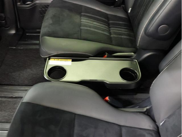 エスクァイア Ｇｉ　プレミアムパッケージ　ブラックテーラード　フルセグ　メモリーナビ　ＤＶＤ再生　バックカメラ　衝突被害軽減システム　ＥＴＣ　両側電動スライド　ＬＥＤヘッドランプ　乗車定員７人　３列シート　アイドリングストップ　シートヒーター（18枚目）