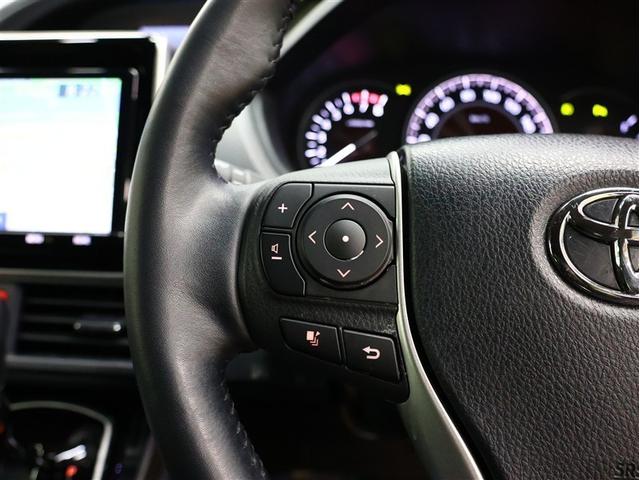 エスクァイア Ｇｉ　プレミアムパッケージ　ブラックテーラード　フルセグ　メモリーナビ　ＤＶＤ再生　バックカメラ　衝突被害軽減システム　ＥＴＣ　両側電動スライド　ＬＥＤヘッドランプ　乗車定員７人　３列シート　アイドリングストップ　シートヒーター（23枚目）