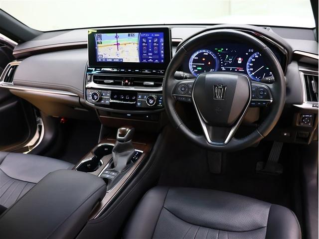 クラウンハイブリッド Ｇ－エグゼクティブ　革シート　フルセグ　メモリーナビ　ＤＶＤ再生　バックカメラ　衝突被害軽減システム　ＥＴＣ　ＬＥＤヘッドランプ　車線逸脱装置　オートマチックハイビーム　ブラインドスポットモニター（5枚目）